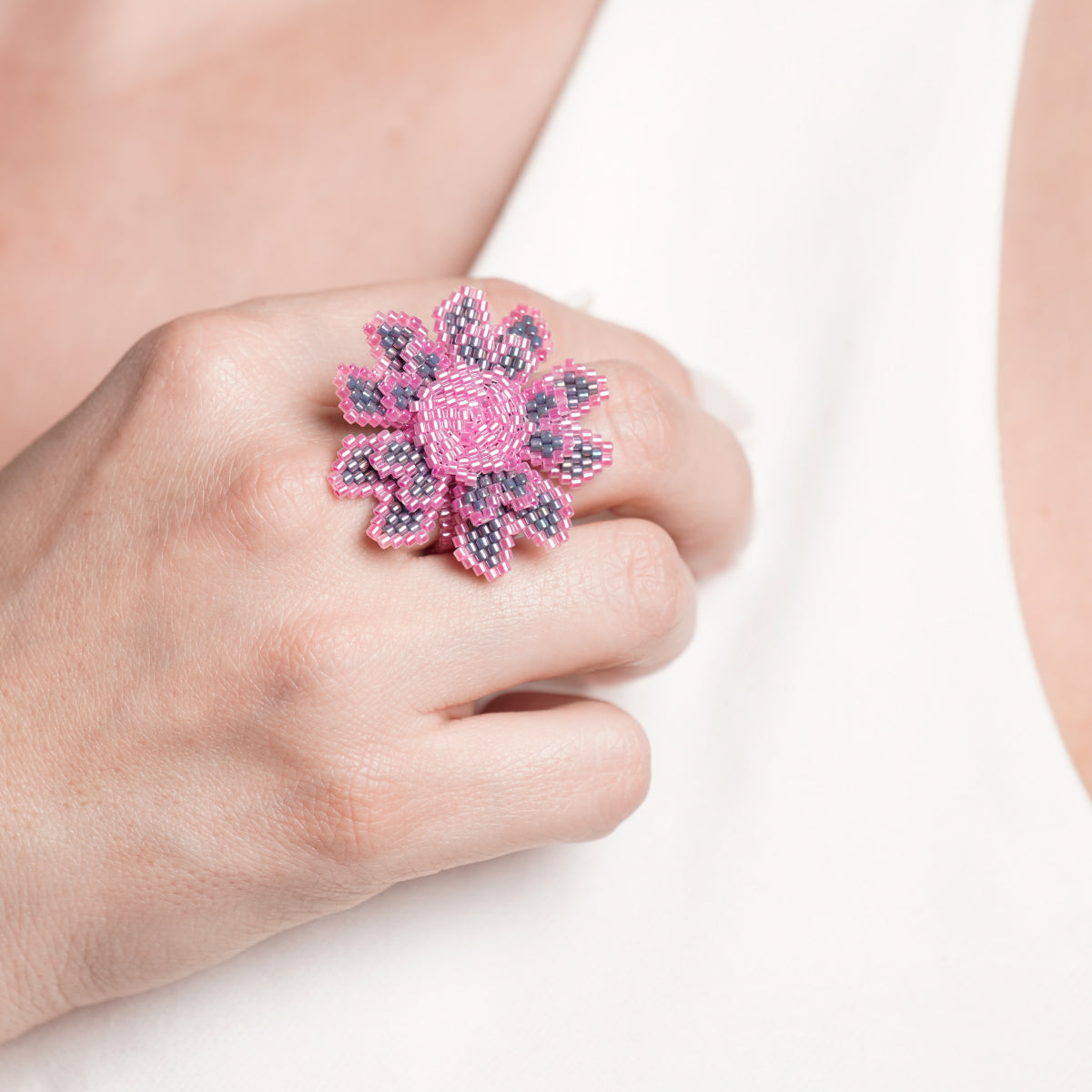 Anillo Flor Completa Fucsia